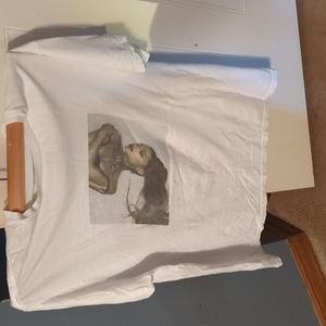 Ariana Grande white t-shirt (m)